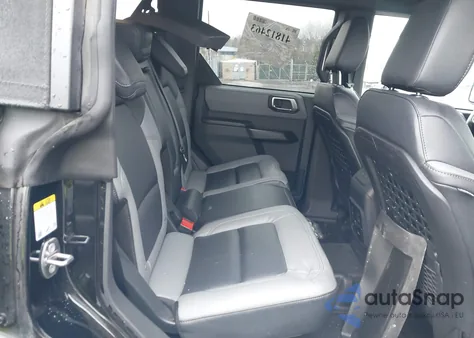 2024 Ford Bronco Black Diamond из США, поврежденный, VIN 1FMDE1BH8RLA61017